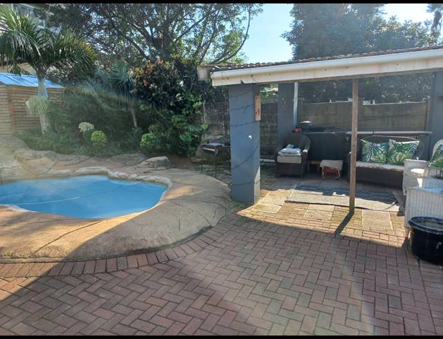 5 BEDROOM HOUSE FOR SALE IN BLUFF